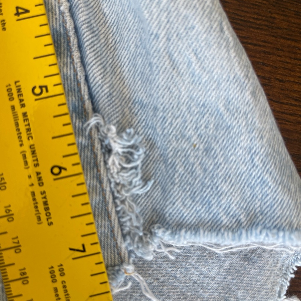 Good American Light Blue Denim Shorts size 15 - Picture 7 of 7